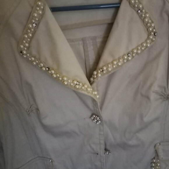 Jacket - Picture 4 of 4